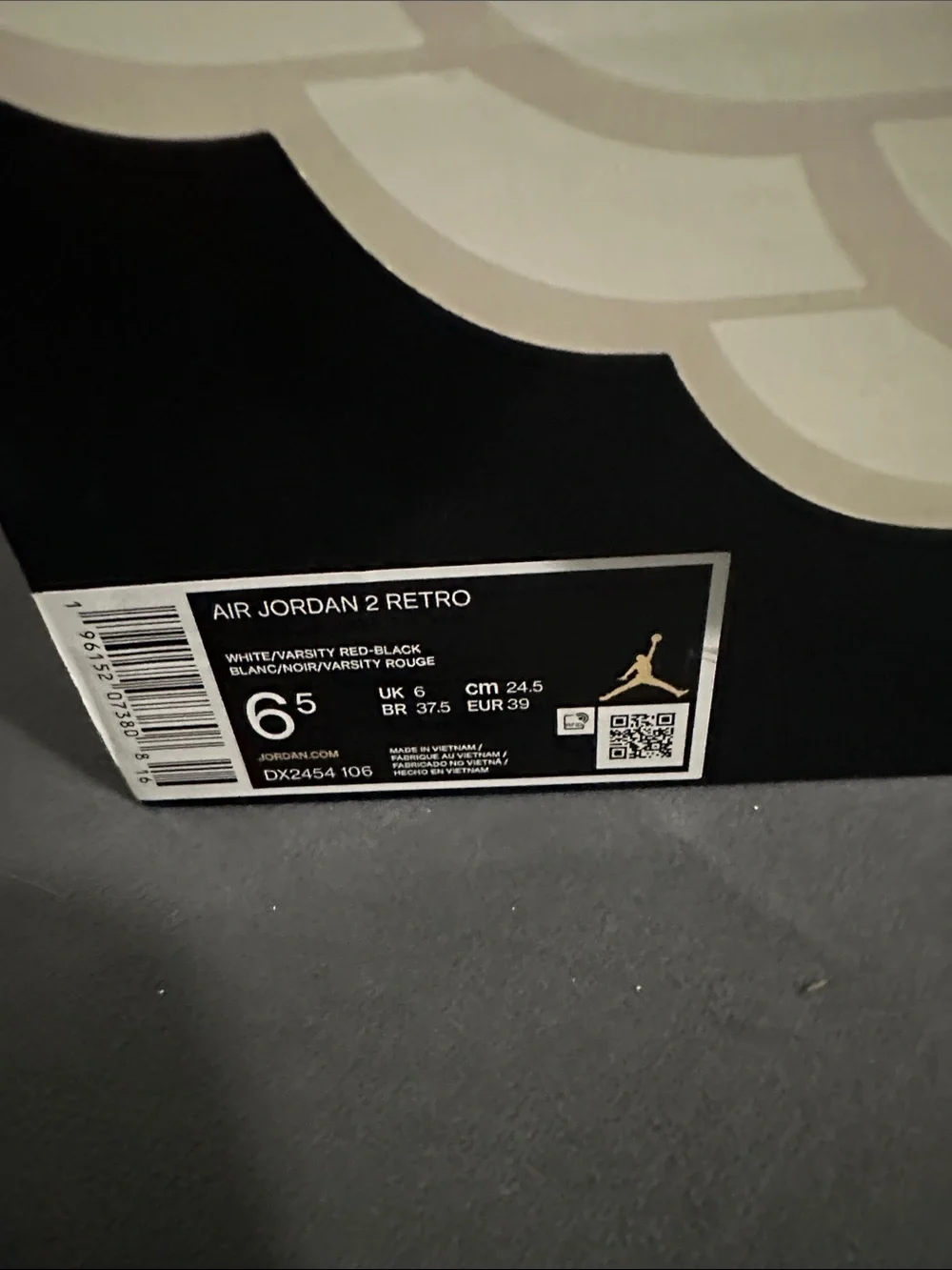 Air Jordan White/Black/Red Retro Sneakers